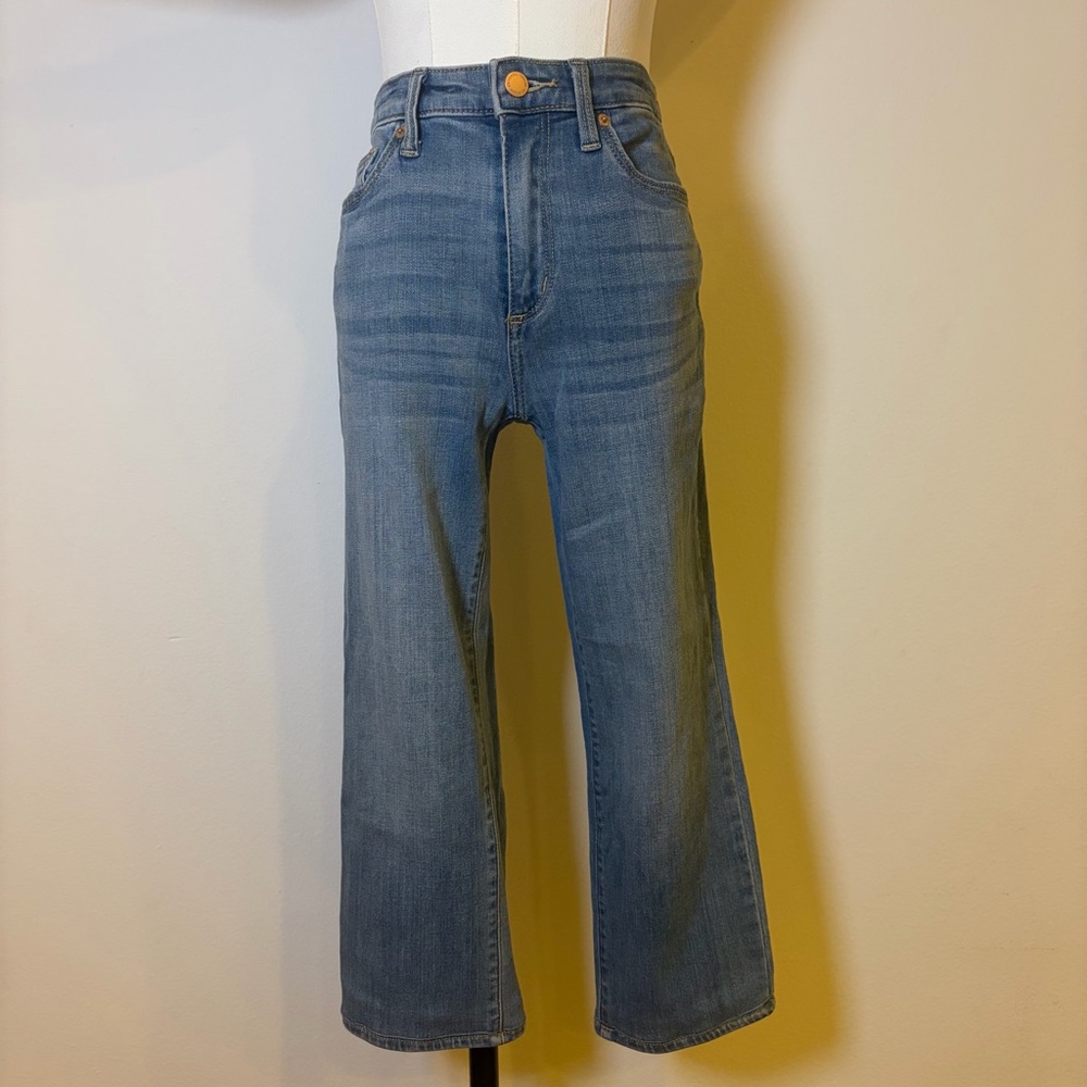 Universal Thread High Rise Slim Straight Capri Jeans Size 2/26R